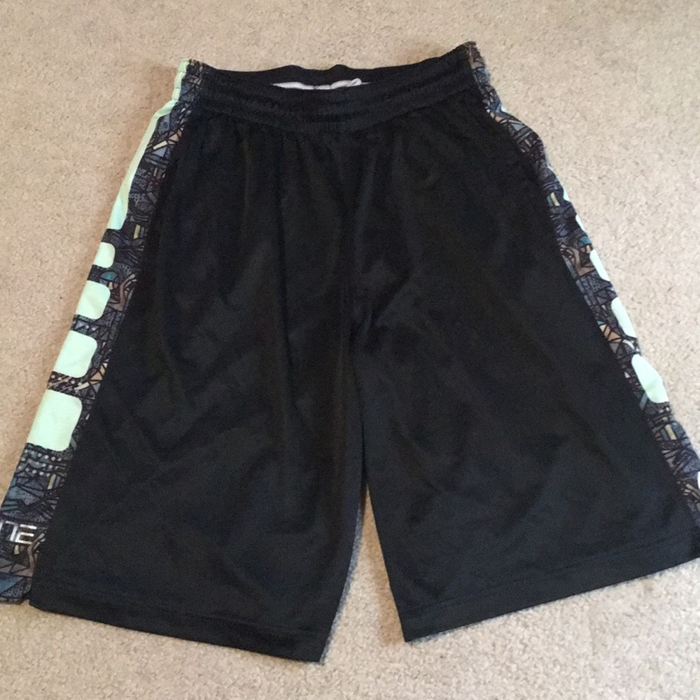 Men’s Nike Elite Dri-Fit Shorts Large
